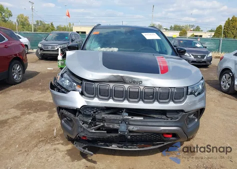 2022 Jeep Compass Trailhawk 4X4 from USA, damaged, VIN 3C4NJDDB1NT189452